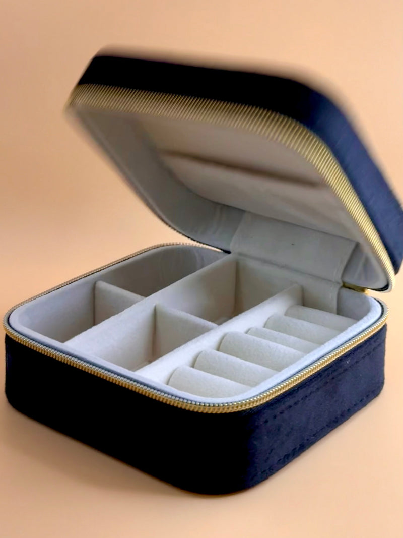 Iconic Betty Jewelry Box