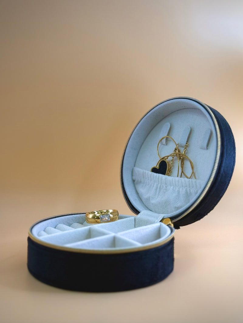 Iconic Betty Jewelry Box