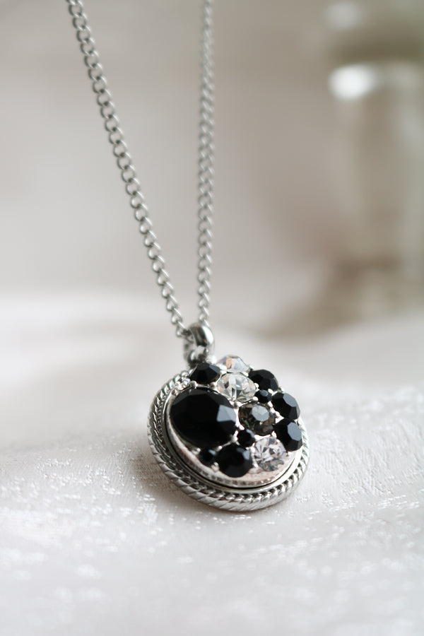 Vintage Kinder Necklace.
