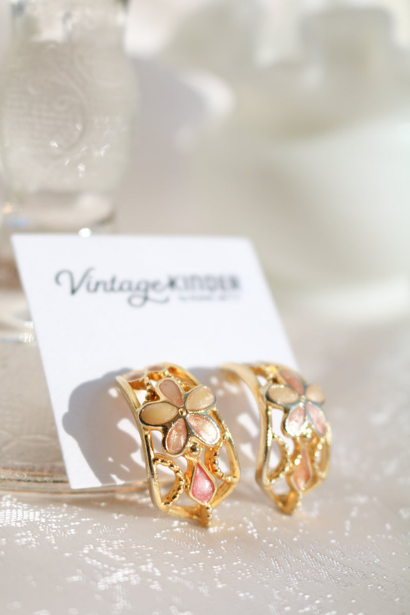 Vintage Kinder Earrings.